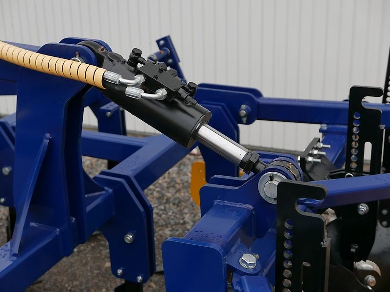 MezTec MG300 Plus, Mulchgrubber, vgl. Pöttinger SYNKRO