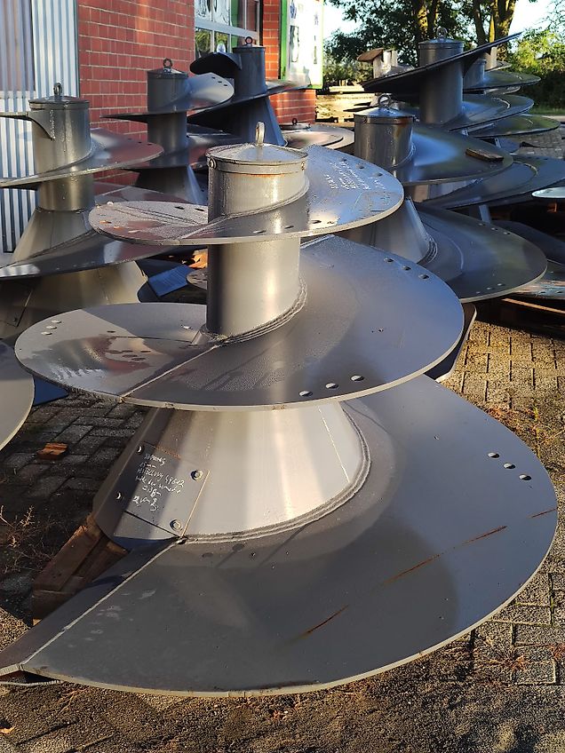 Eckart Feed mixer / Melangeuse / Carro miscelatore / Voermengwagen