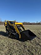 NEX MULTI Kompaktlader Stand-On Skid Steer Multilader NEX MULTI Kompaktlader Stand-On Skid Steer Multilader