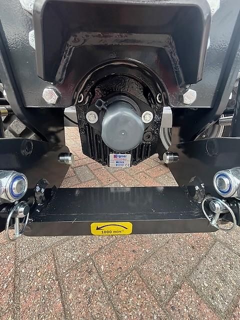 TAFE 6028H + FKH + FZW + Kreiselegge + Frontmähwerk