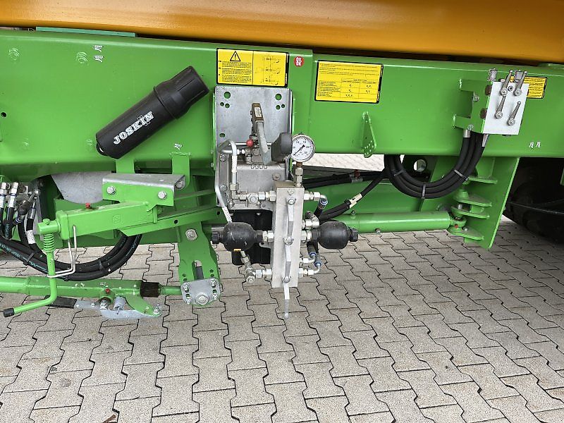 Joskin Trans-Space 7500