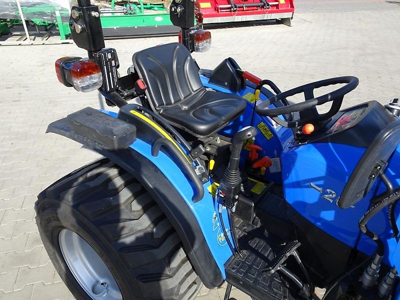 Solis Solis 26 26PS NEU Traktor Schlepper Frontlader Industrie NEU