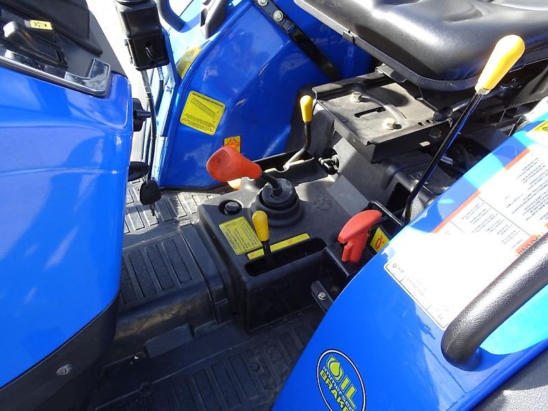 Solis Solis 26 26PS NEU Traktor Schlepper Frontlader Industrie NEU