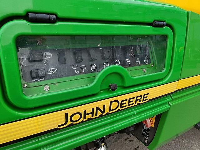 John Deere R962i