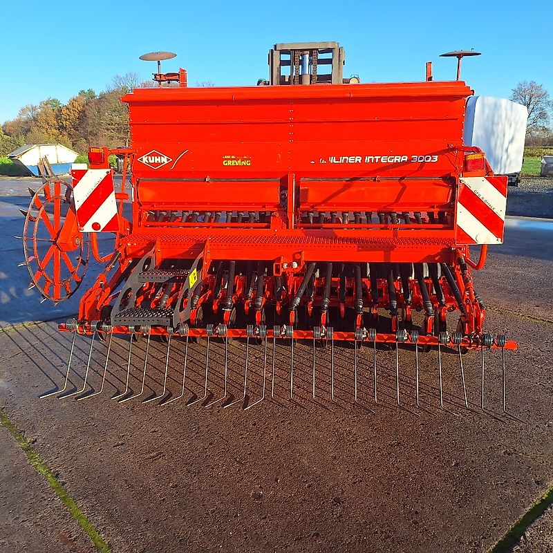 Kuhn Integra 3003 Säkombination Sämaschine mit Kuhn Kreiselegge HR 3004