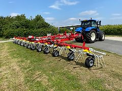 Pöttinger NEW Pottinger HIT 13120 12 Rotor Tedder For Sale