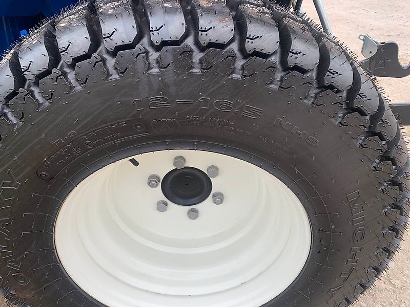 New Holland Agriculture NEW New Holland Boomer 25 Tractor For Sale