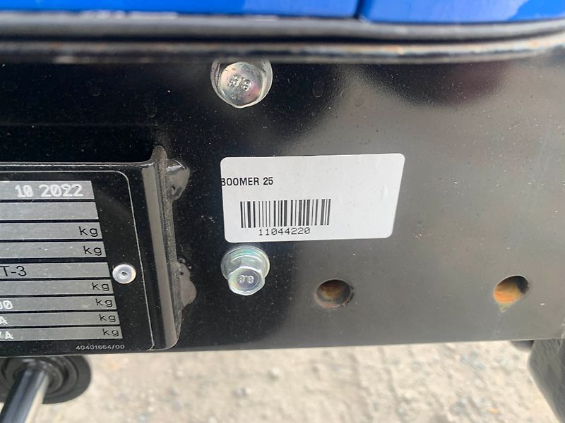 New Holland Agriculture NEW New Holland Boomer 25 Tractor For Sale