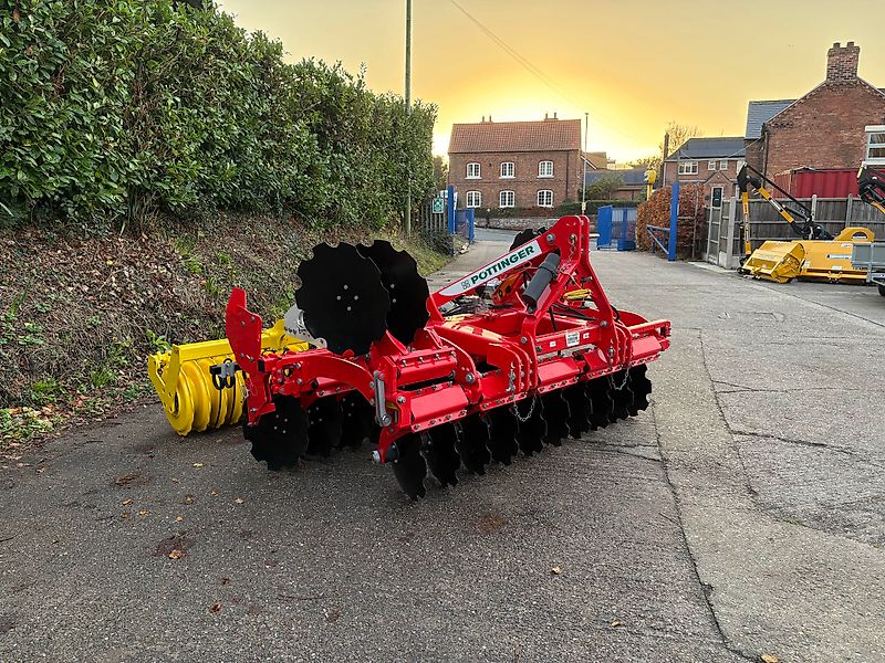 Pöttinger Pottinger Terradisc 3001 For Sale