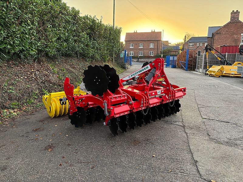 Pöttinger Pottinger Terradisc 3001 For Sale