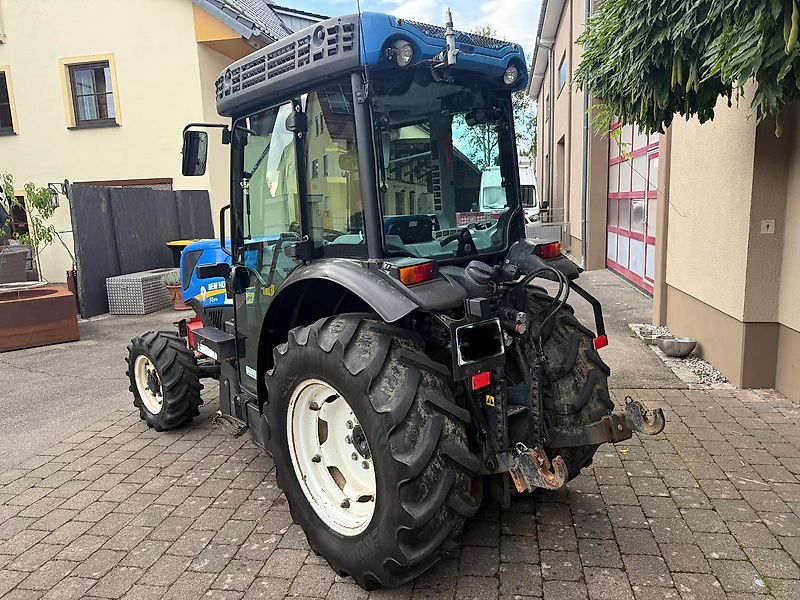 New Holland T4.90N