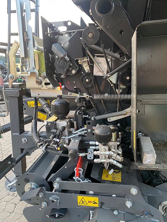 Claas Variant 585 RC PRO