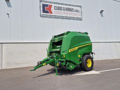 John Deere V461R