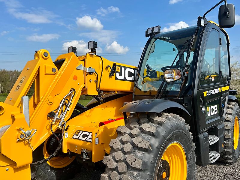 JCB 542-70 Agri Xtra Loadall Stage 5