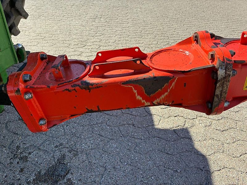 Kuhn Performer 600