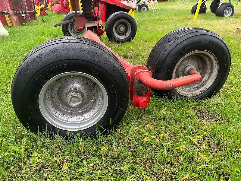 Kverneland Taarup 9146