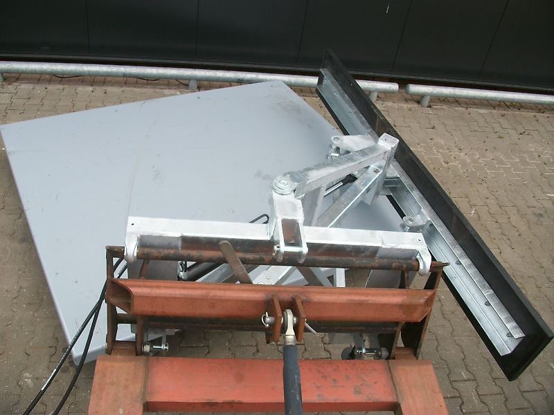 Hofstede Voerschuif voer stal voerpad voergang schuif schuiver hydraulisch