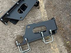 Albutt BOLT ON PIN & CONE BRACKETS