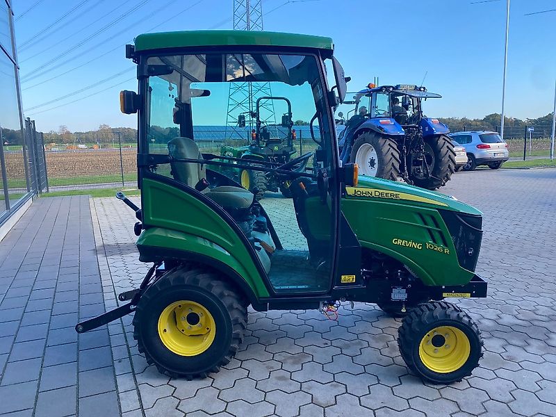 John Deere 1026R