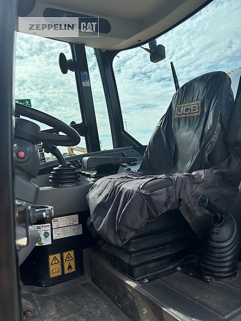 JCB 409