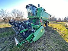 John Deere W650