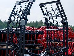 Metal-Technik Wiesenegge / Meadow harrow / Herse de prairie / Strigliatrice / Полевая волокуша / Włóka łąkowa 8 m