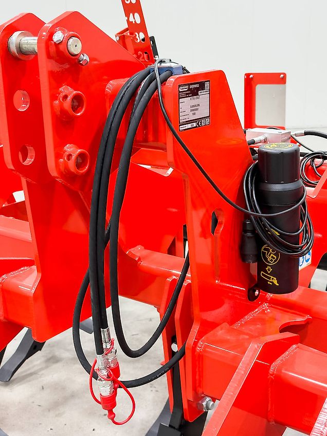 Gaspardo Attila 300/7 3 m subsoiler, 50 cm working depth, 7 loosening blades, hydraulic double tine cultivator