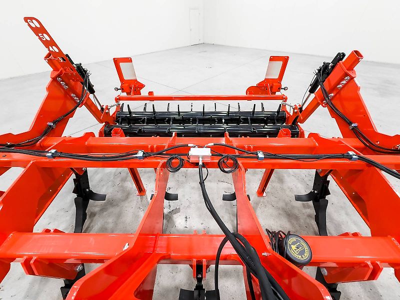 Gaspardo Attila 300/7 3 m subsoiler, 50 cm working depth, 7 loosening blades, hydraulic double tine cultivator