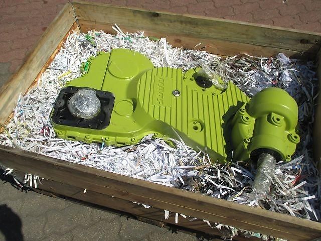 Claas Vorsatzantrieb Claas Jaguar 494 Vorpersswalzengetriebe