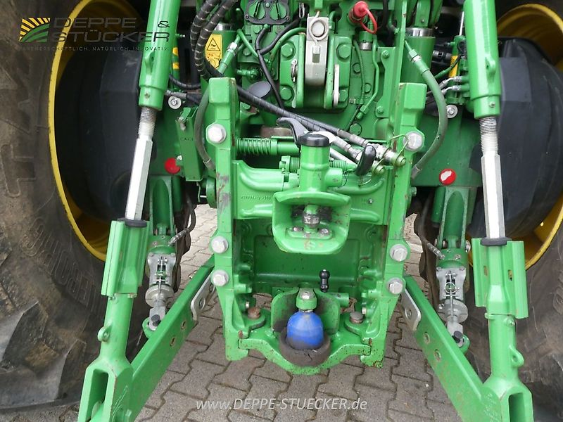 John Deere 6R 250