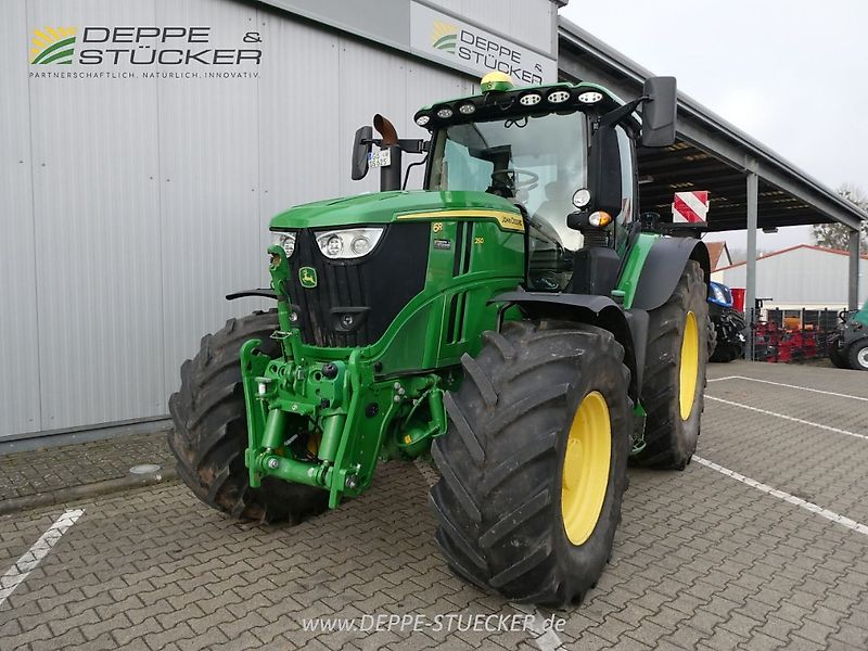 John Deere 6R 250