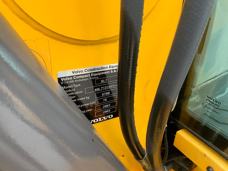 Volvo BL71 Wheeled Digger (ST23718)