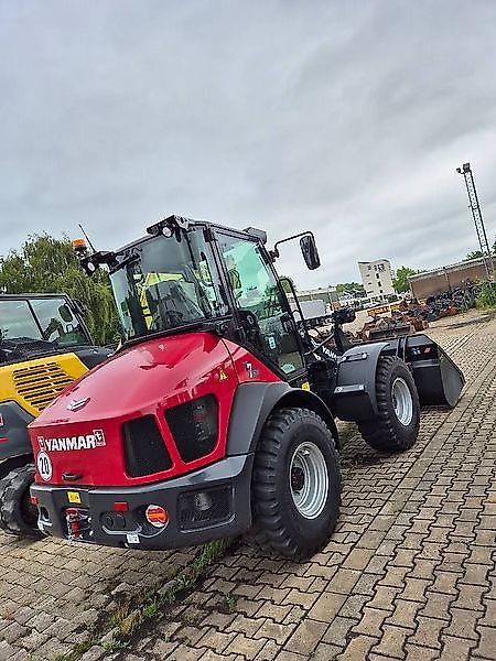 Yanmar Radlader V7HW "Black Edition" Demogerät