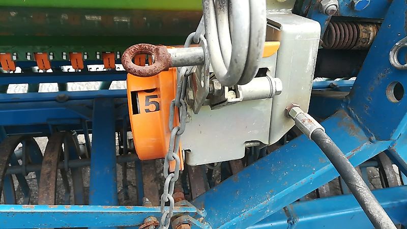 Köckerling Köckerling 250cm Drillkombi 21 Reihen Vorbaufederzinkengruber Amazone Drille mit Fahrgassenschaltung Glatte Pakerringe zur Saatbeetbereitung Exaktstreigel zur Saateinarbeitung