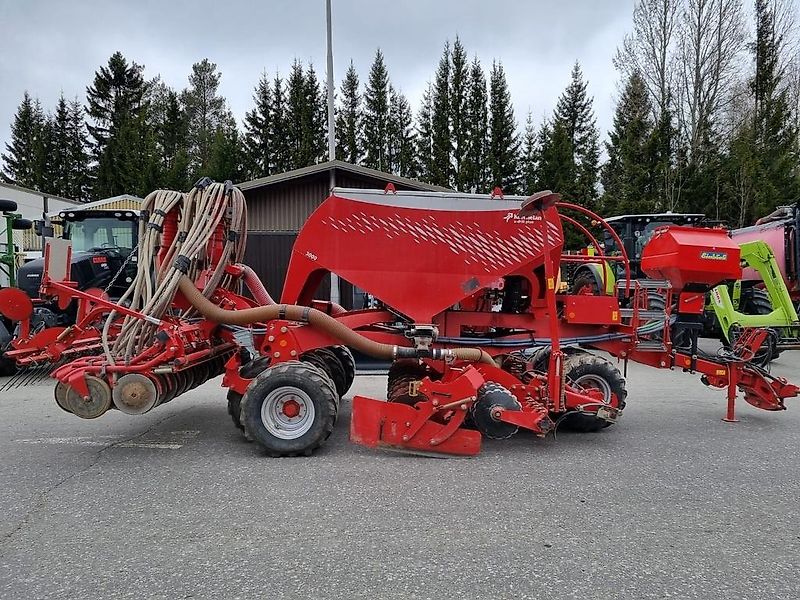 Kverneland U-DRILL 3000 PLUS
