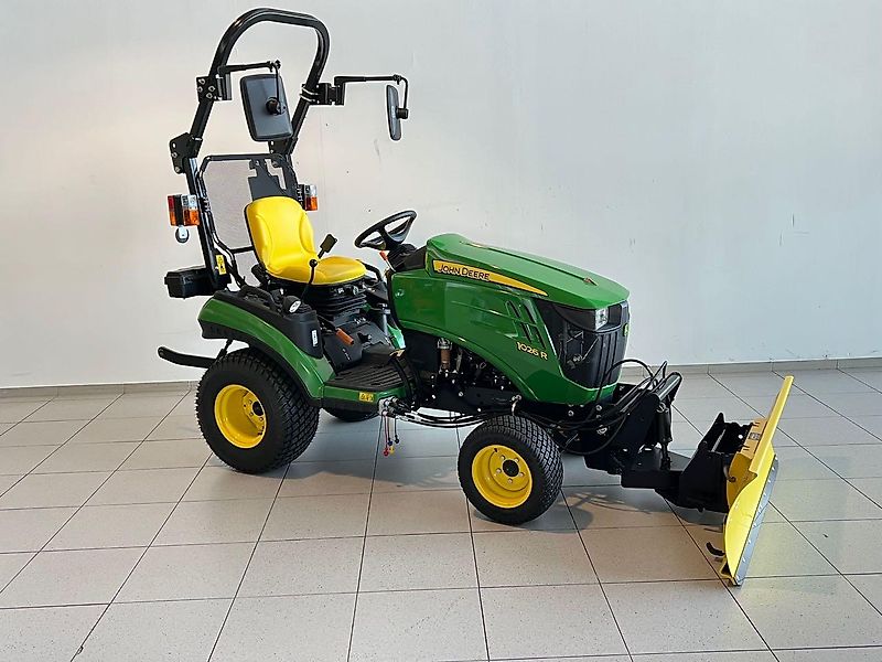 John Deere 1026R