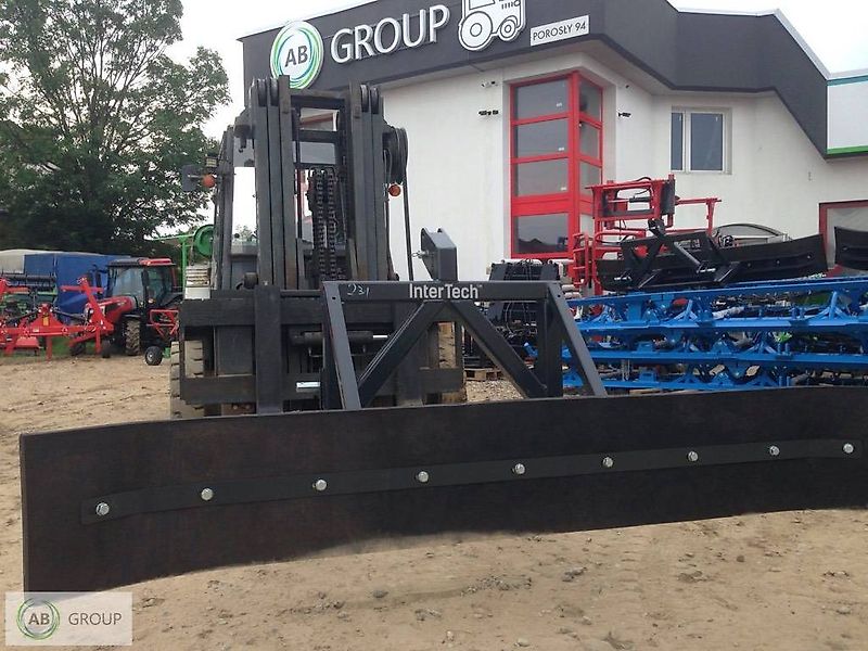 INTER-TECH Zgarniacz do obornika Inter-Tech 2,6m