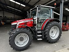Massey Ferguson 5M.115 Dyna-4