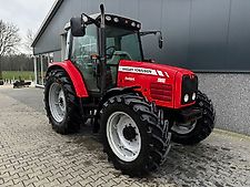 Massey Ferguson 5455 Dyna-4