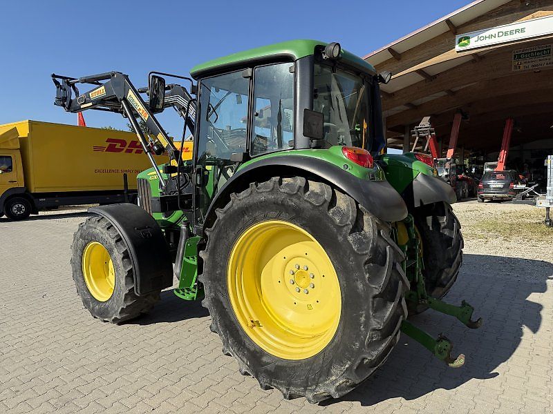 John Deere 6230 mit Frontlader