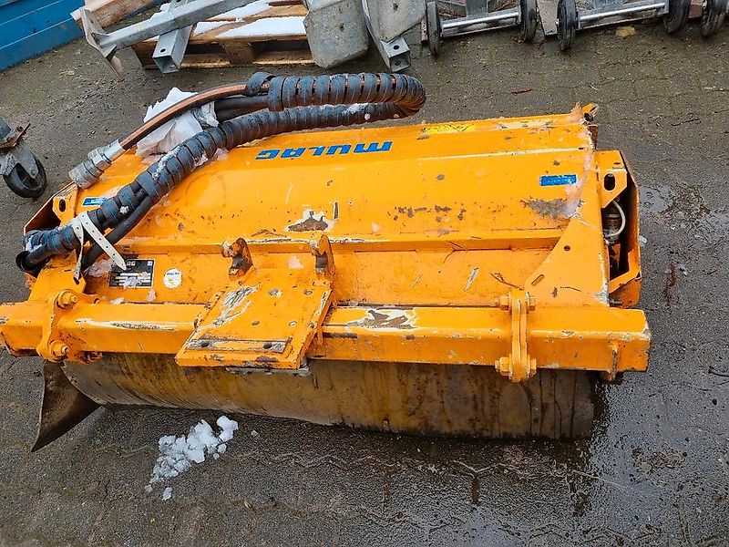 mulag UMK 12 Mulchkopf Universalmulchkopf Mähkorb Mähausleger Böschungsmulcher Böschungsmäher Seitenmulcher Dücker Unimog Gilbers