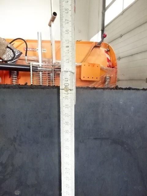 Futterschieber 2,2 Meter - Anbau Dreipunkt und Euro SW- und Palettengabelaufnahme Futterschieber- Gummischieber -2,2 M - Euro Schnellwechsel und Dreiunktanbau- Palettengabelaufnahme