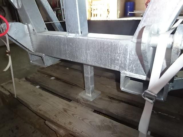 Futterschieber 2,2 Meter - Anbau Dreipunkt und Euro SW- und Palettengabelaufnahme Futterschieber- Gummischieber -2,2 M - Euro Schnellwechsel und Dreiunktanbau- Palettengabelaufnahme