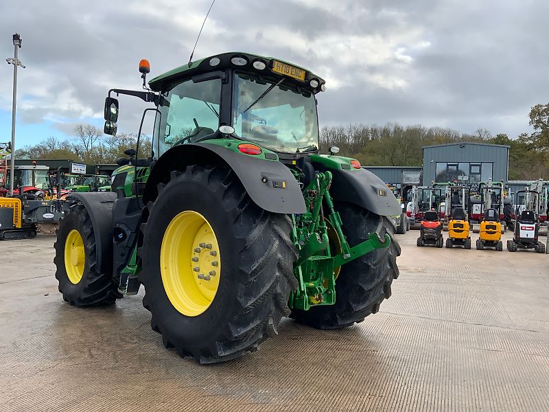John Deere 6215R Tractor (ST24923)