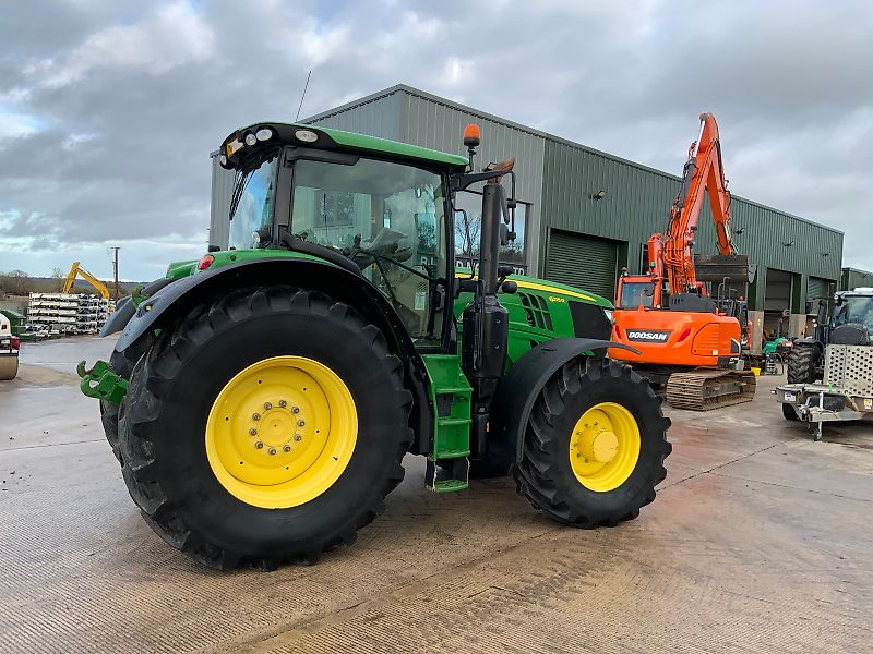 John Deere 6215R Tractor (ST24923)