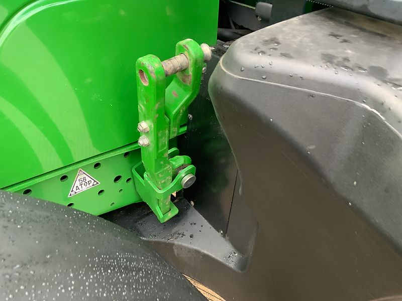 John Deere 6215R Tractor (ST24923)