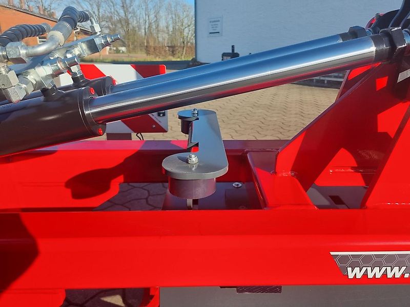 DA Landtechnik Katana Cut Hydro 900 Butterfly Messerwalze