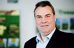 Kontakt Herr Jeß Stender